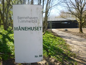 Månehuset er en del af Børnehaven Himmelblå i Randers Kommune.